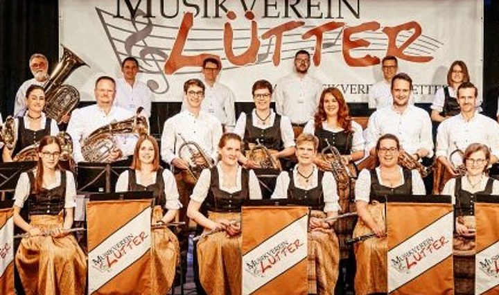Musikverein Lütter beim Konzert in Vereinstracht 